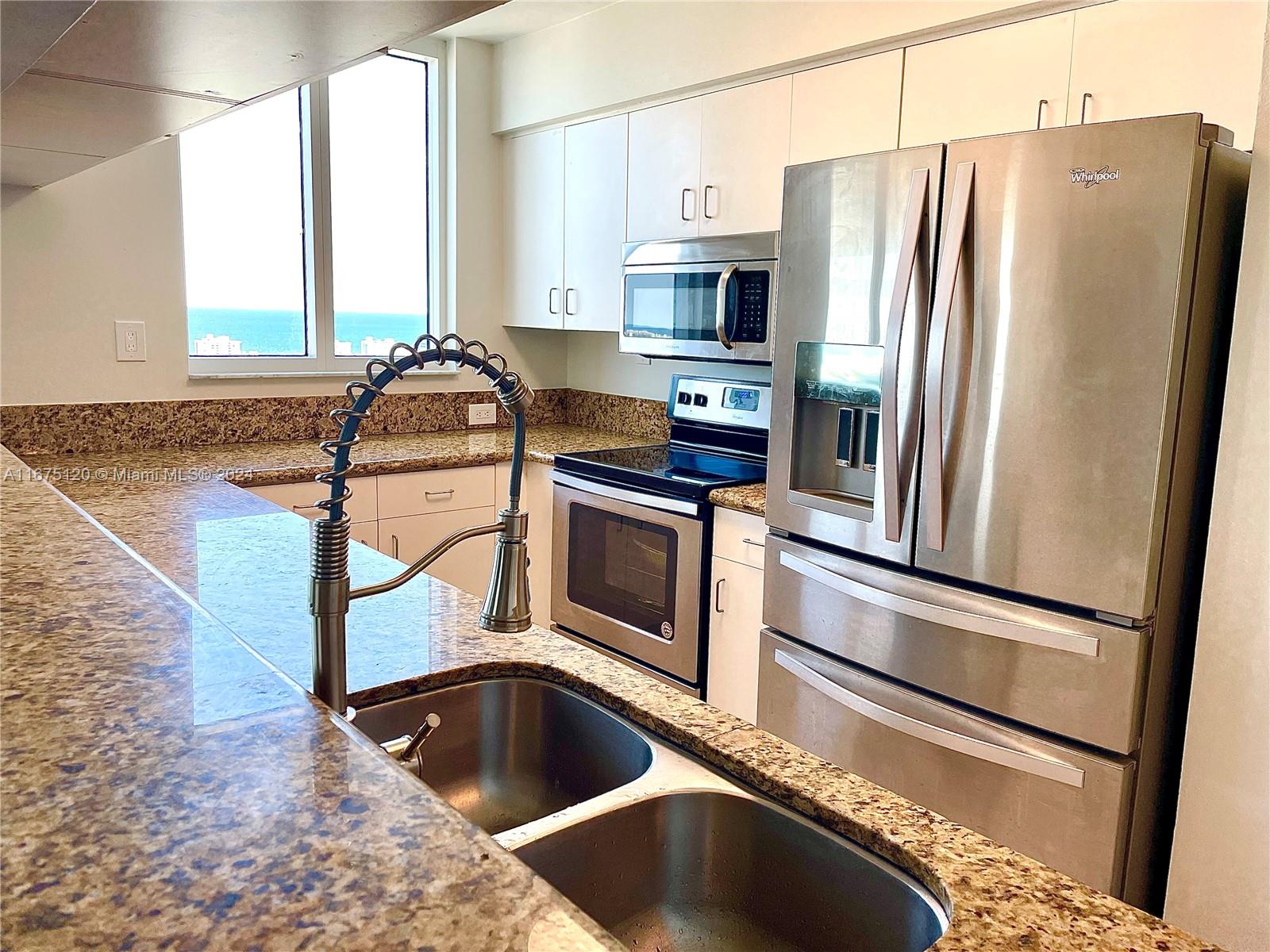 650 West Ave # 2712