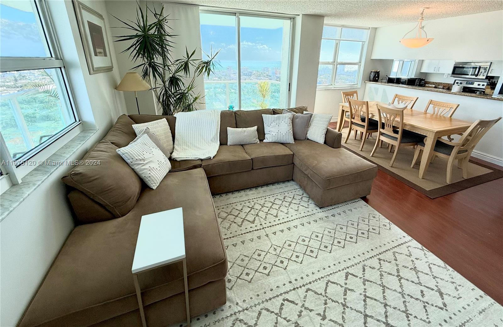 650 West Ave # 2712