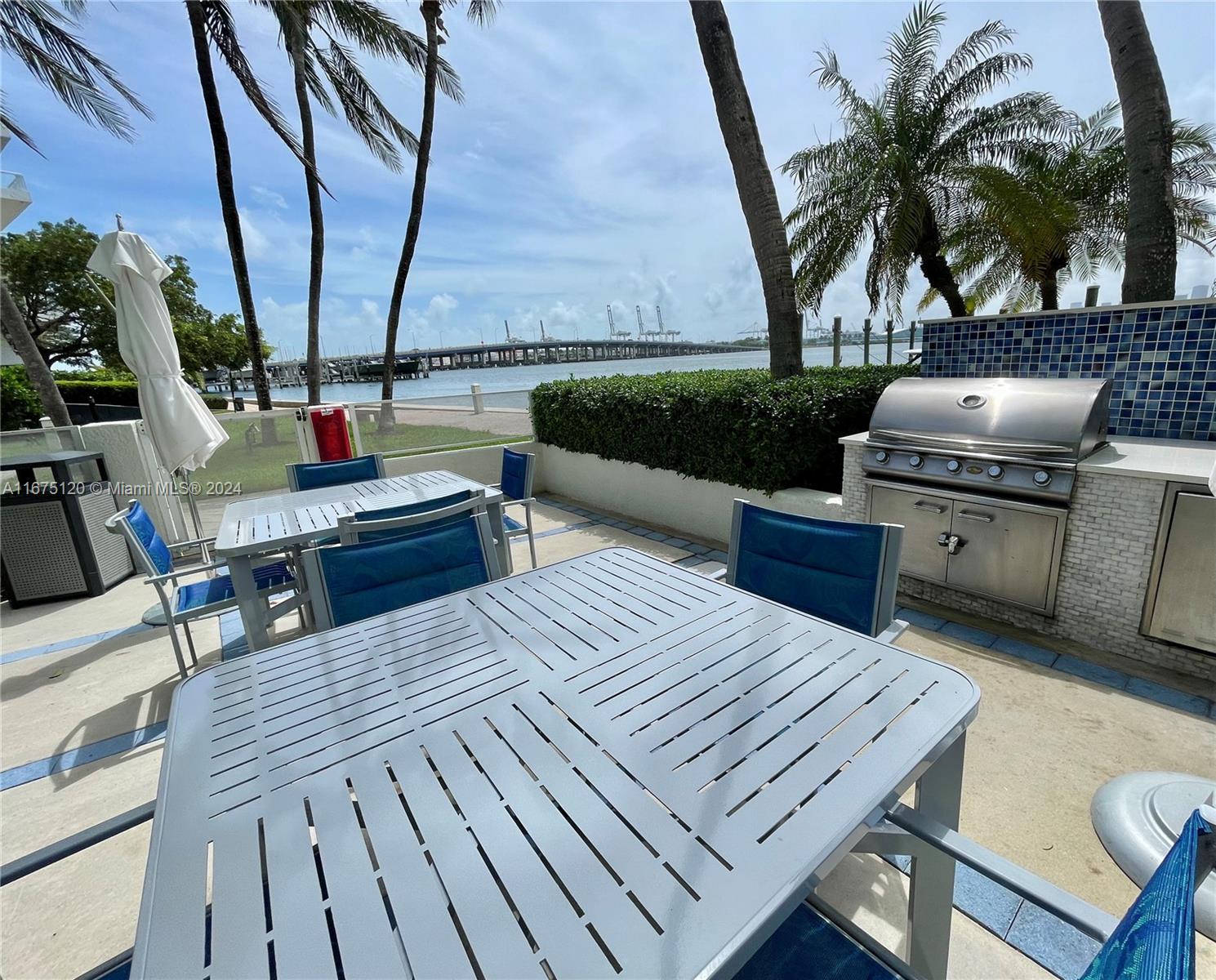 650 West Ave # 2712