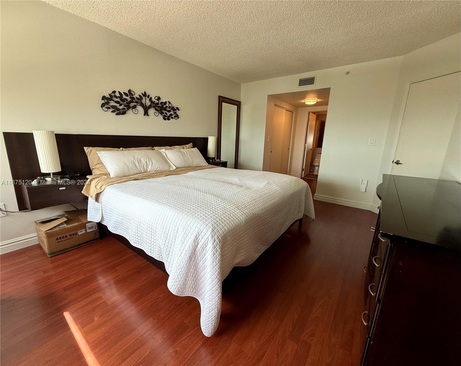 650 West Ave # 2712