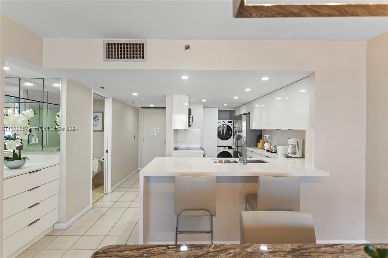 1717 N Bayshore Dr # 3638 Unit: A-3638