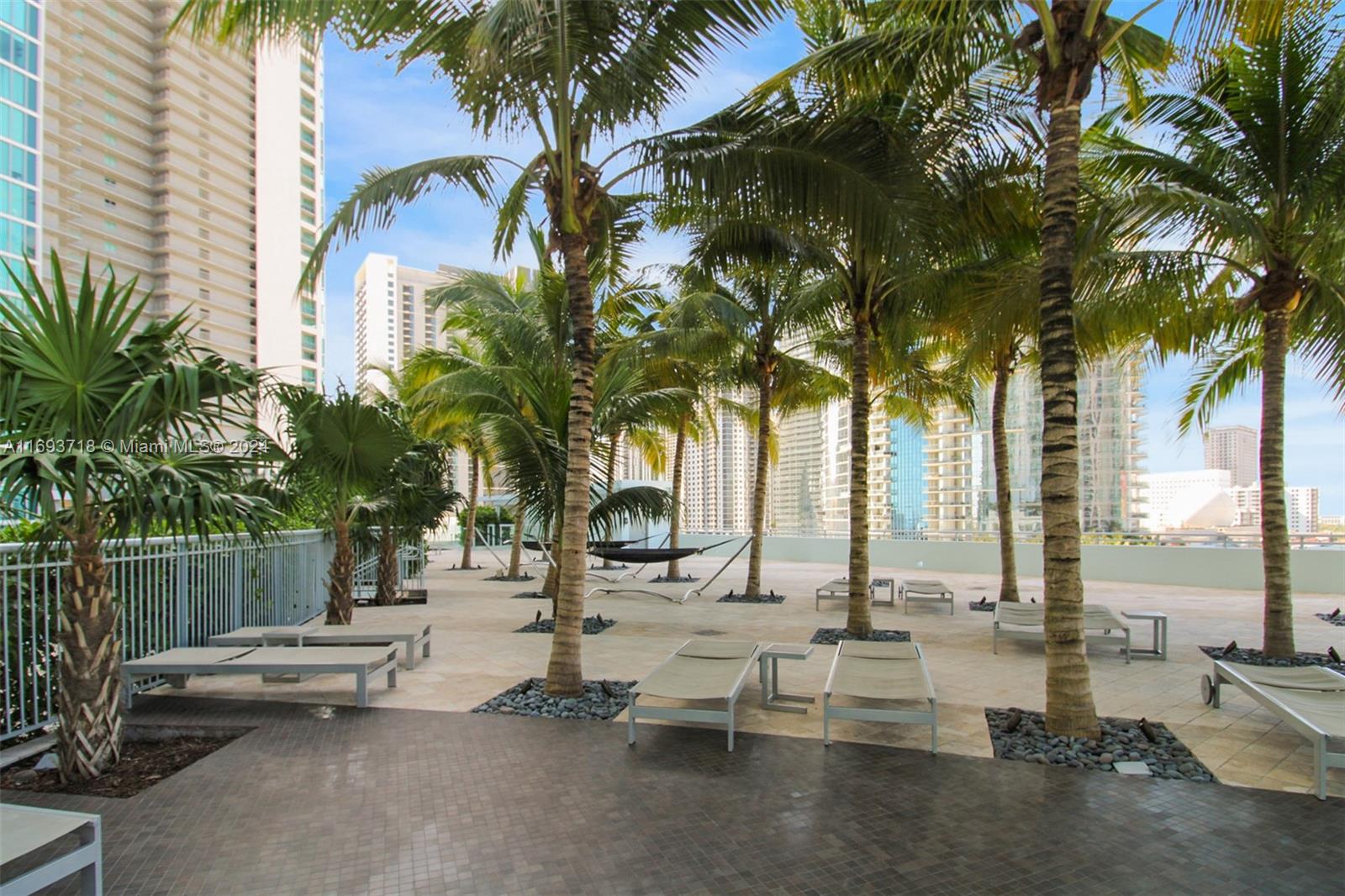 900 Biscayne Blvd # 3004