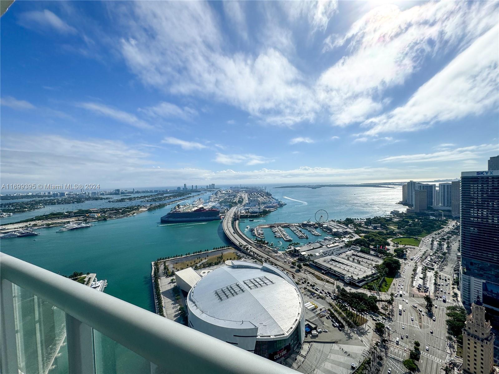 888 Biscayne Blvd # 5504