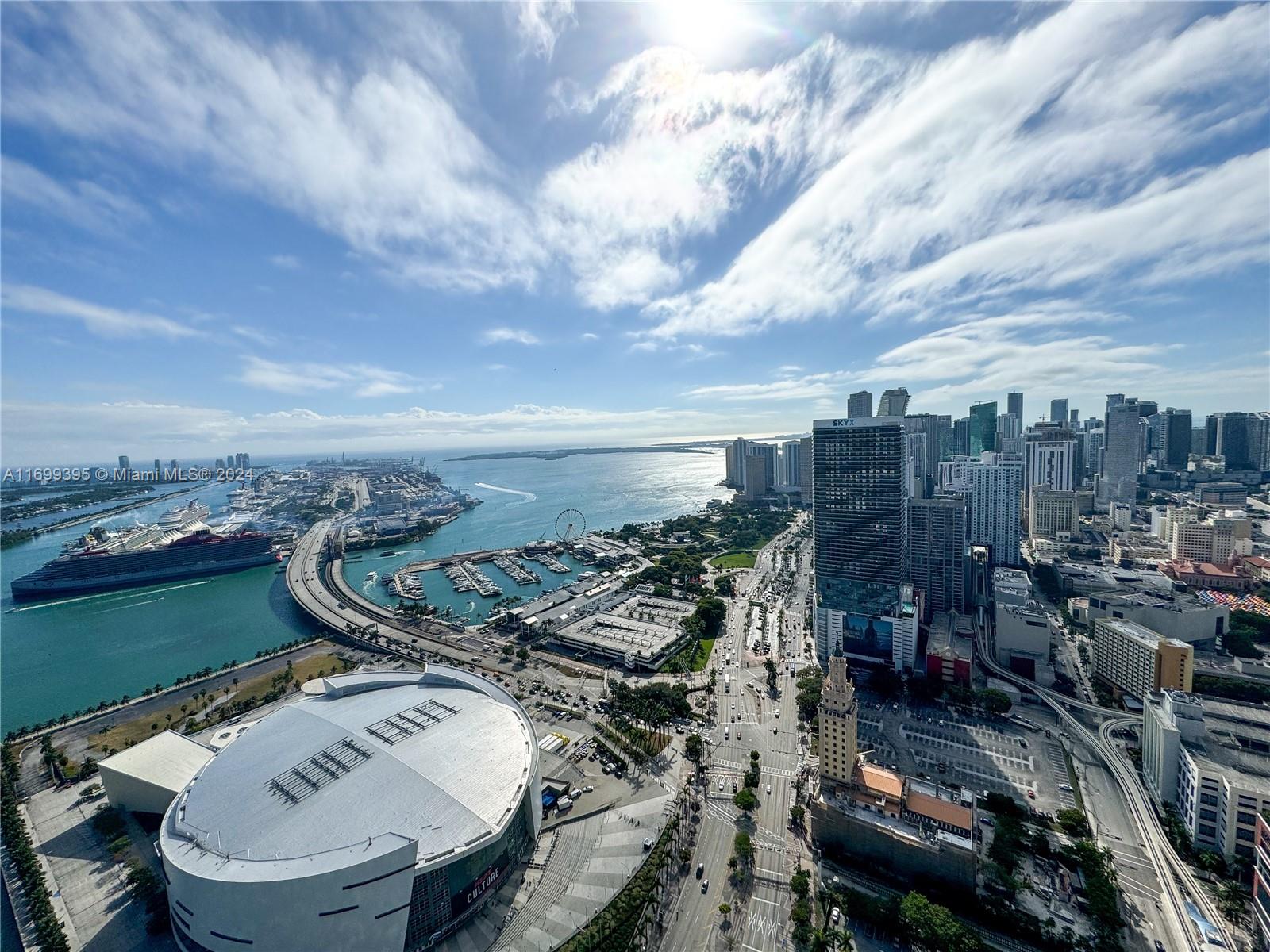 888 Biscayne Blvd # 5504