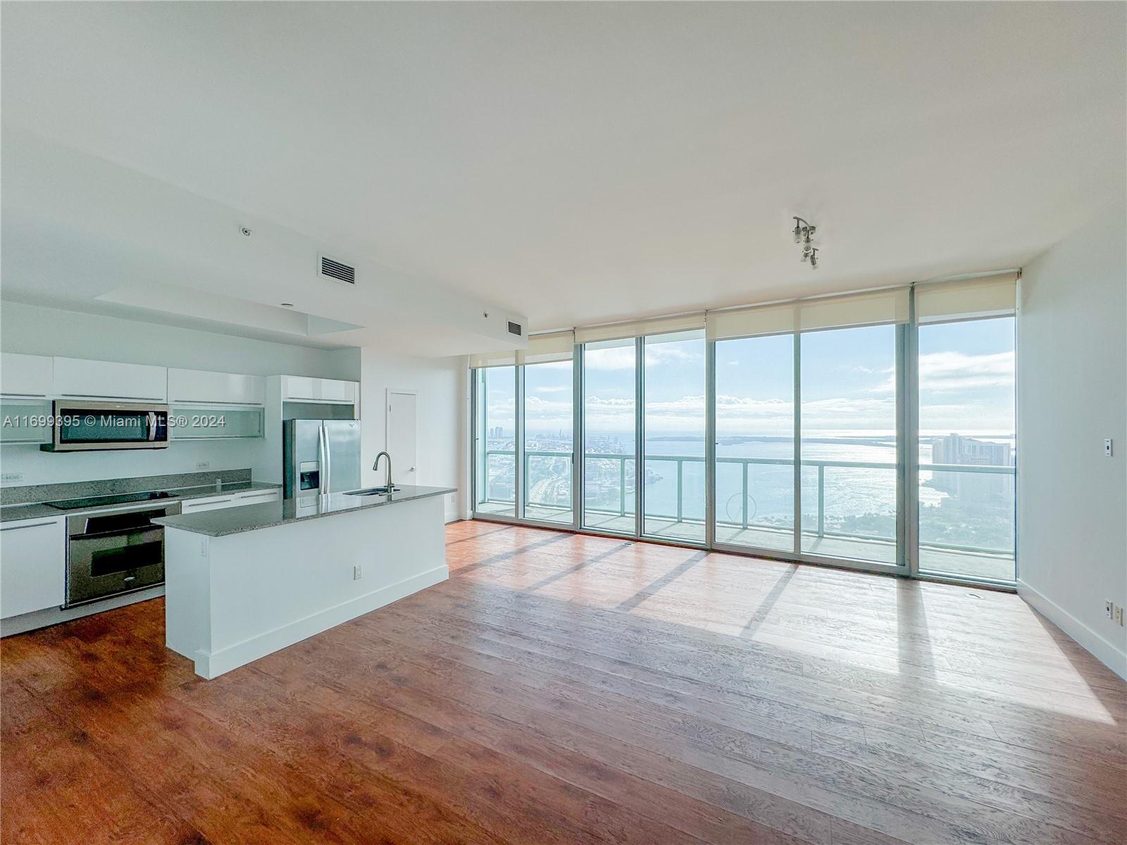 888 Biscayne Blvd # 5504