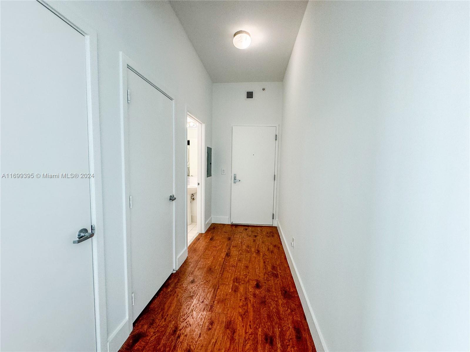 888 Biscayne Blvd # 5504