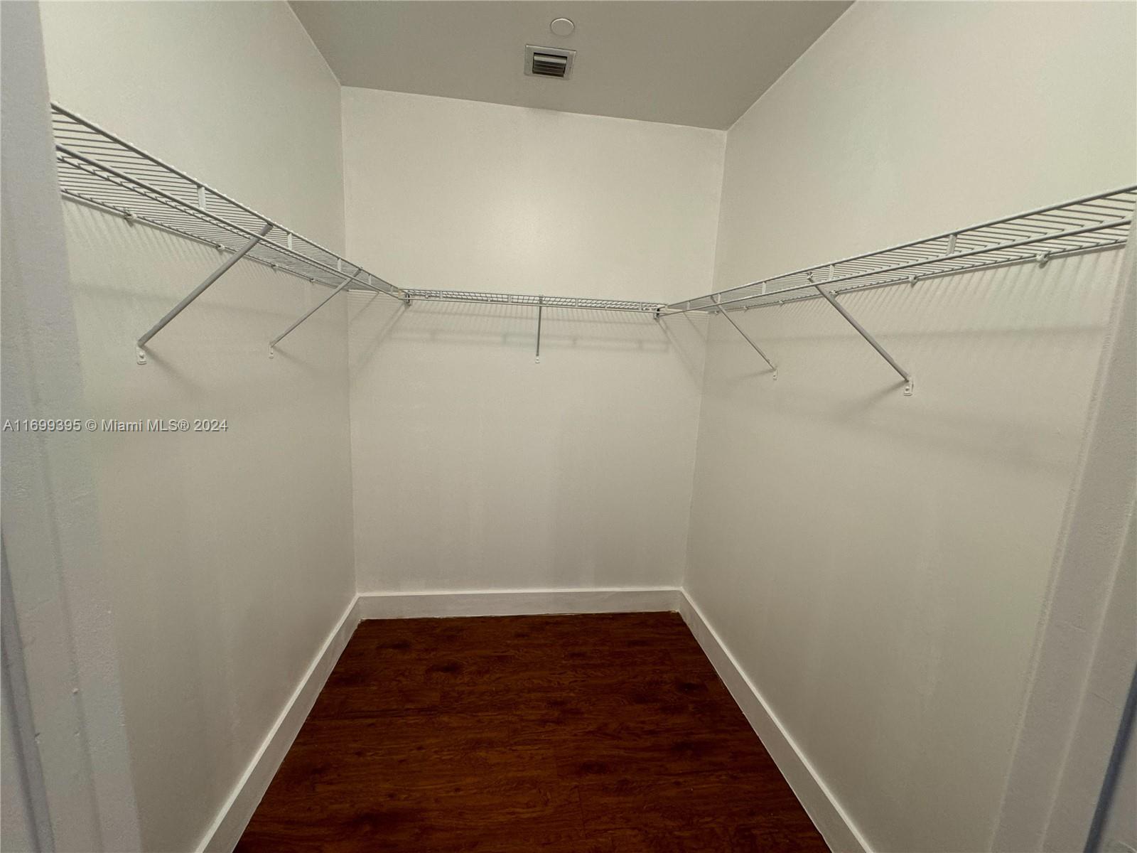 888 Biscayne Blvd # 5504