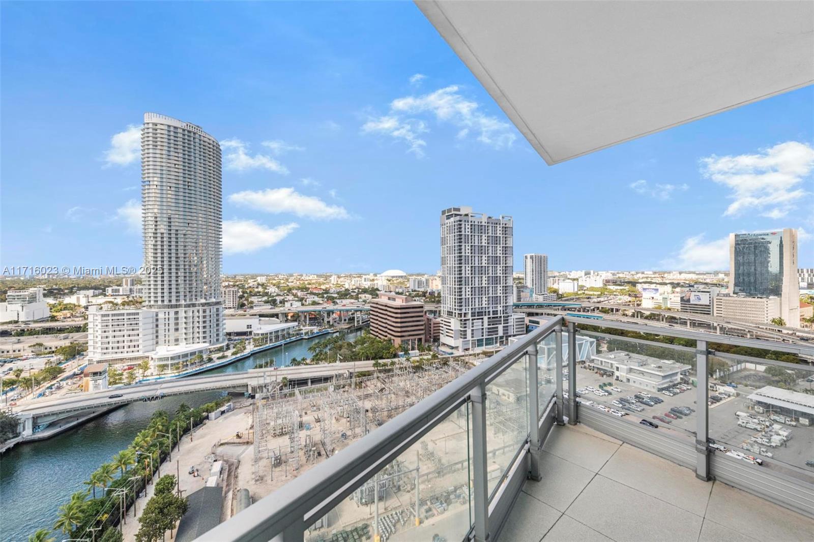 92 SW 3rd St # 2405