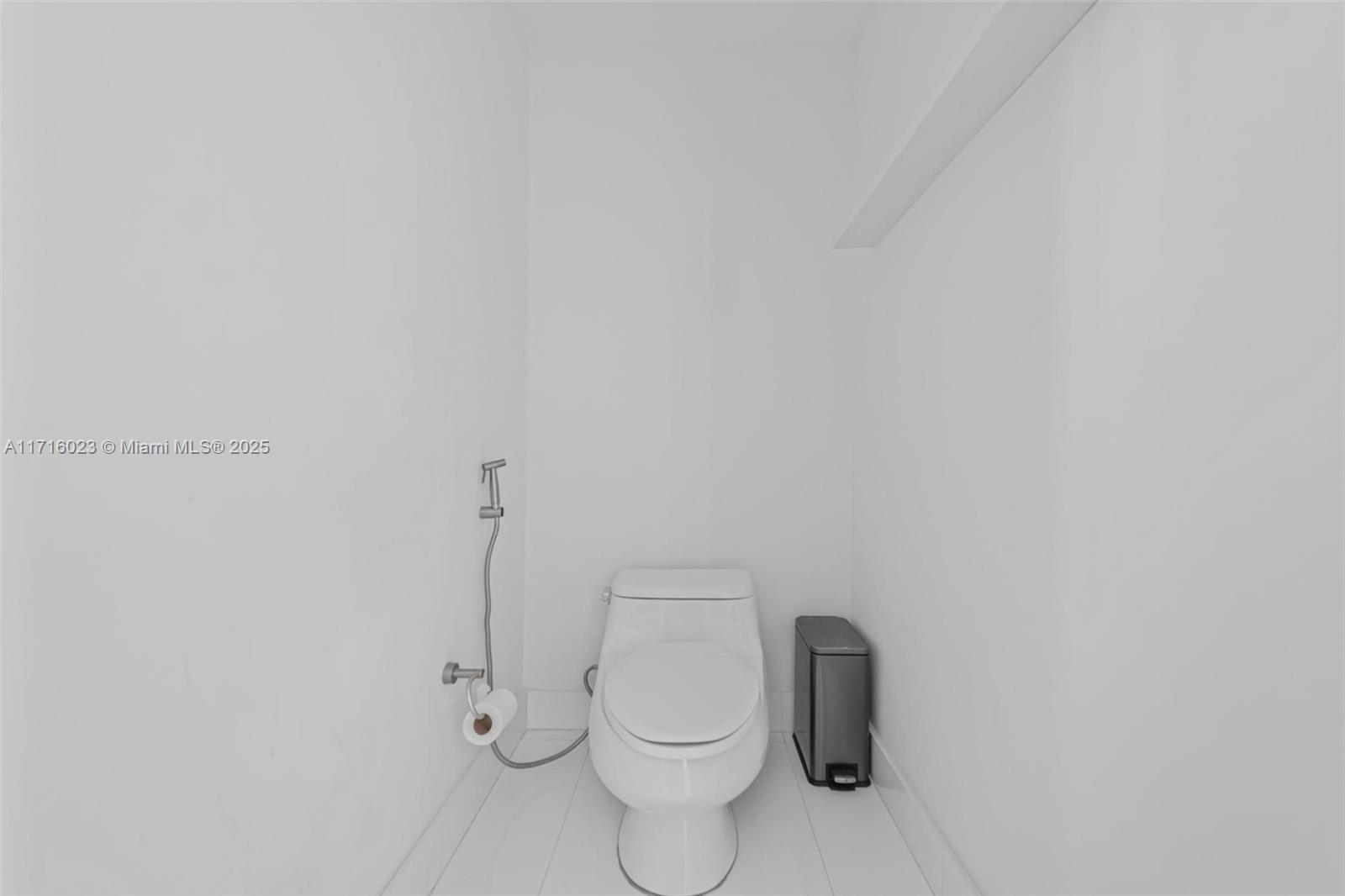 92 SW 3rd St # 2405