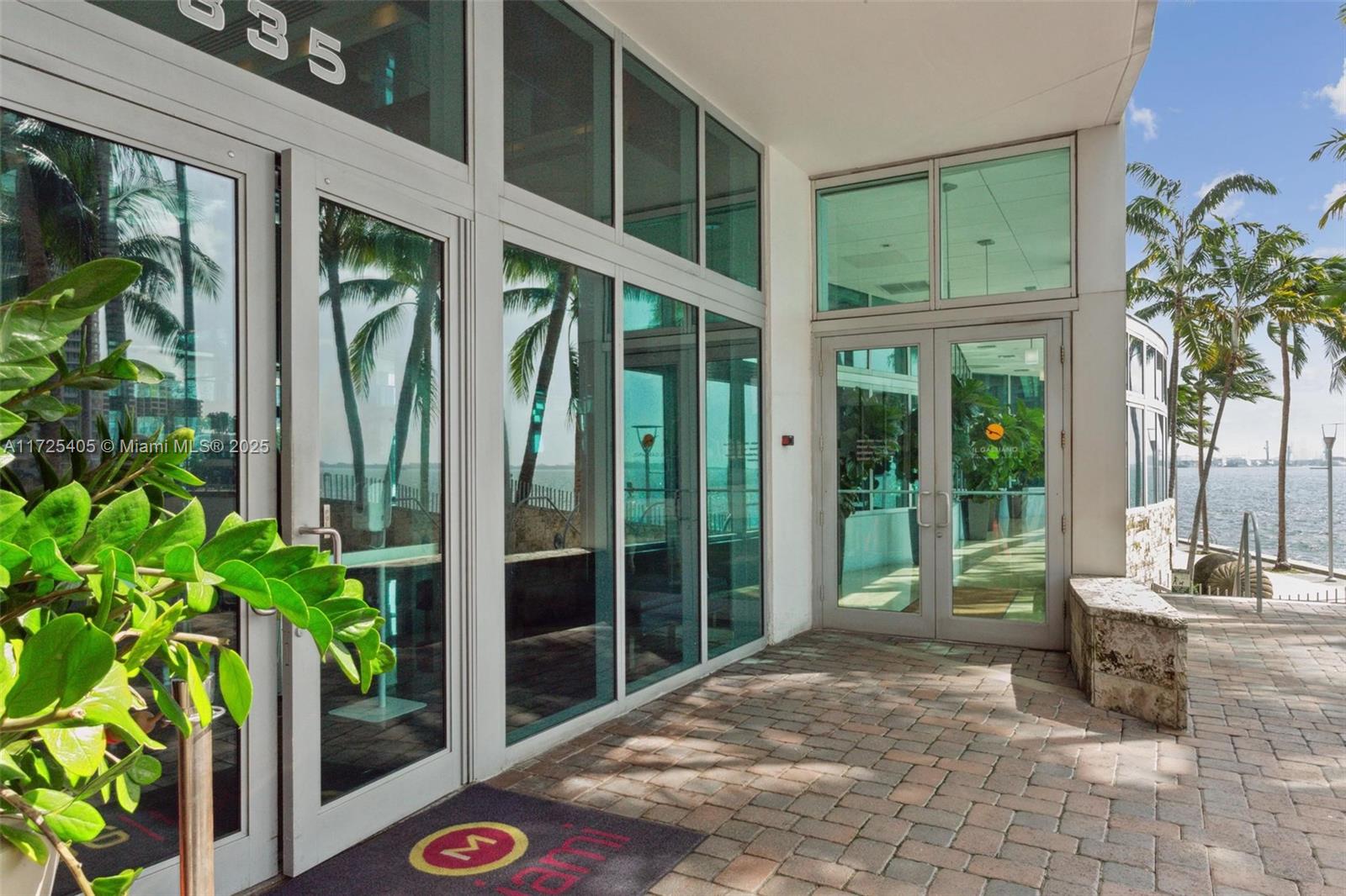 335 S Biscayne Blvd # 2801