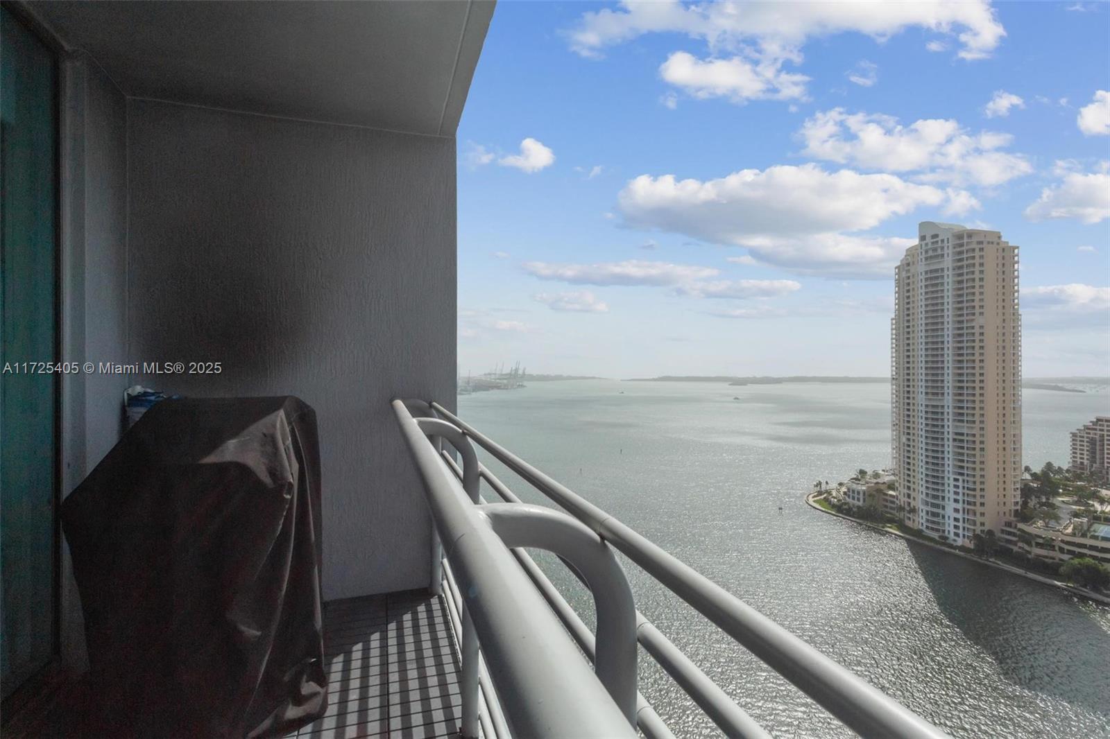 335 S Biscayne Blvd # 2801