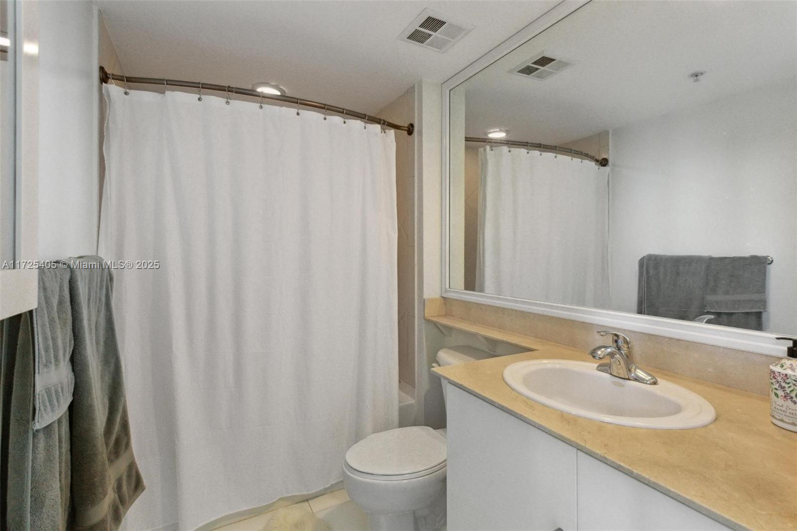 335 S Biscayne Blvd # 2801