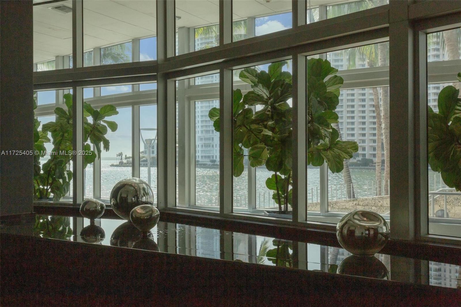 335 S Biscayne Blvd # 2801