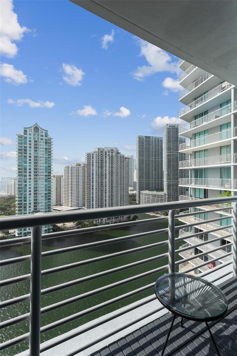 335 S Biscayne Blvd # 2801