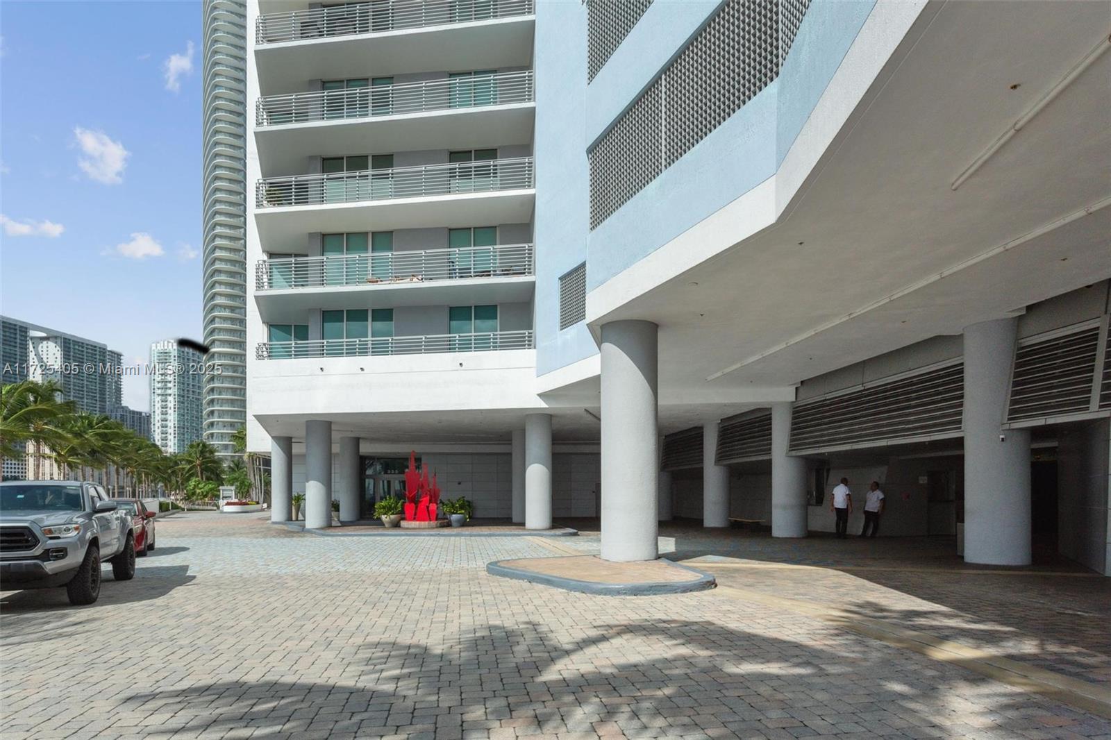 335 S Biscayne Blvd # 2801