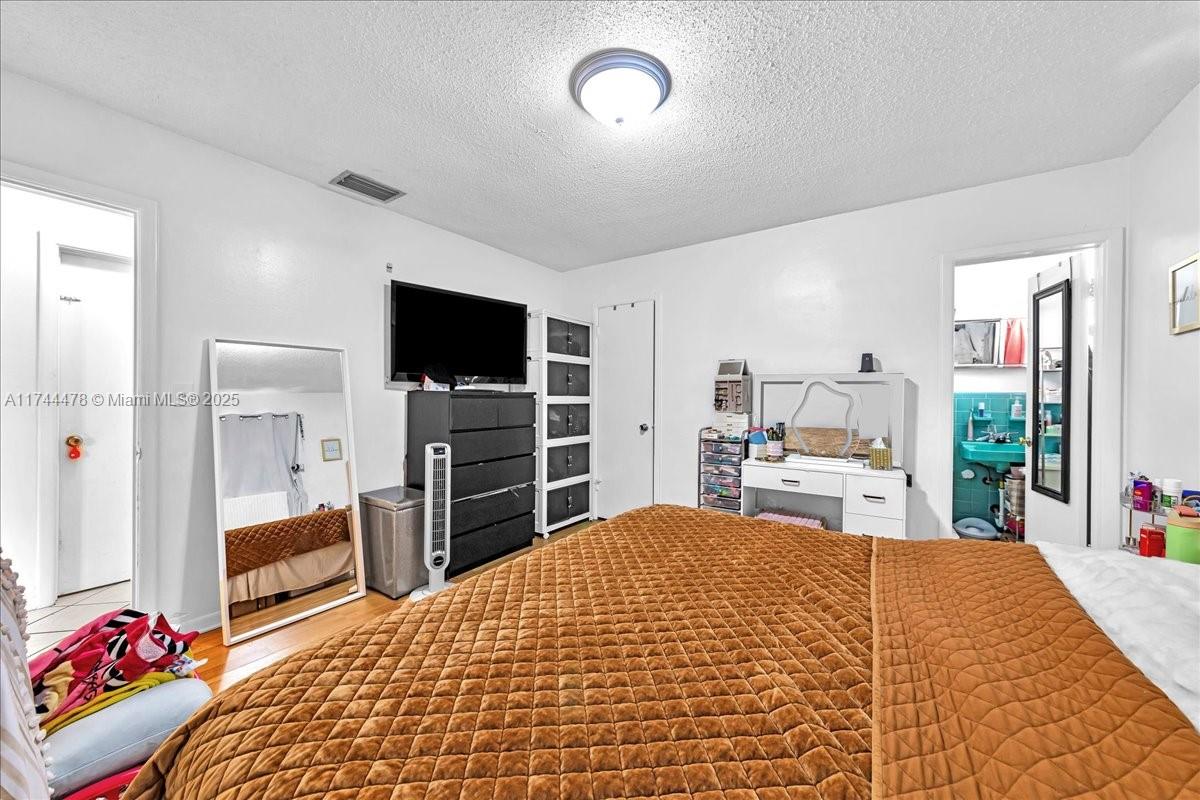 1330 SW 34th Ave