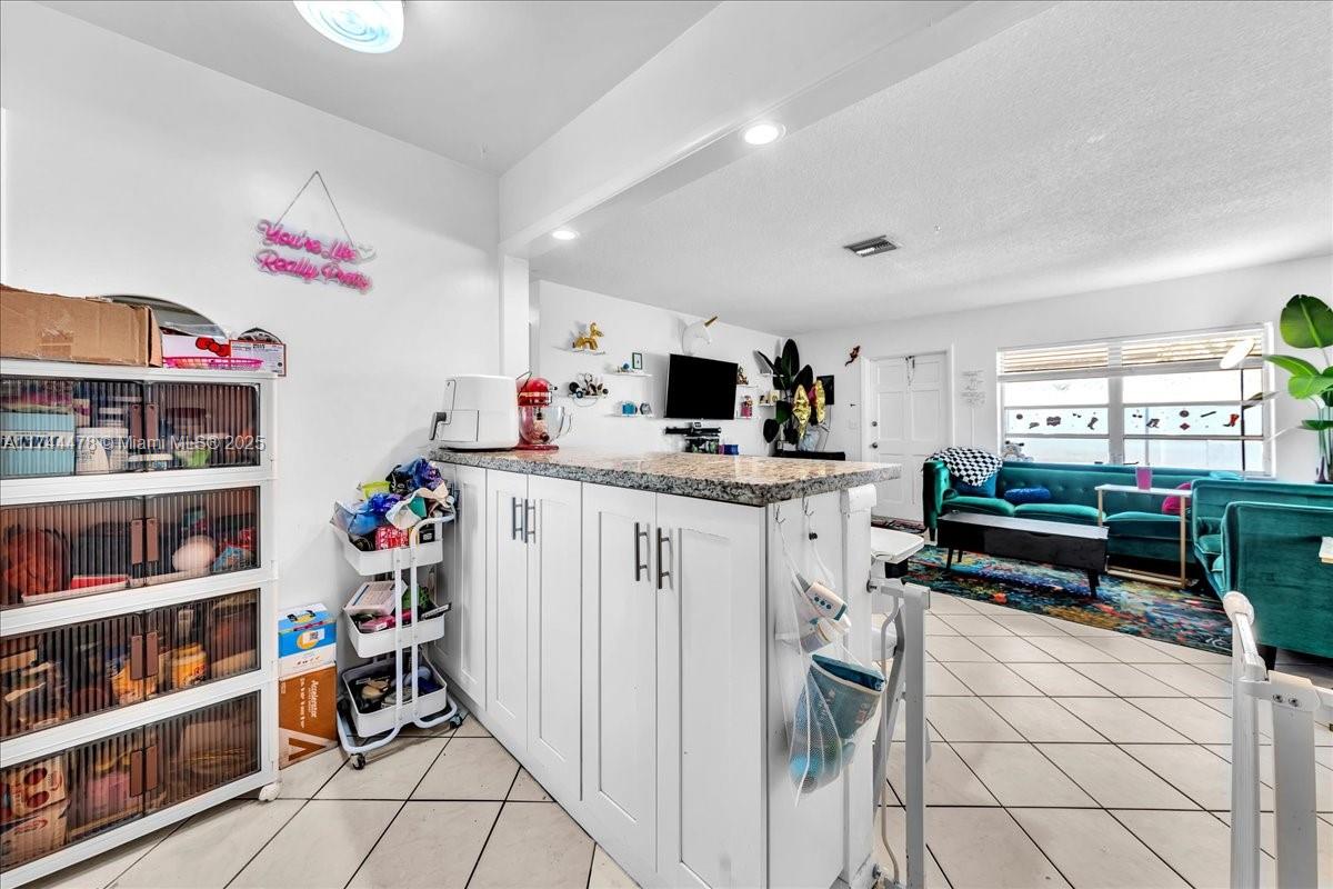 1330 SW 34th Ave