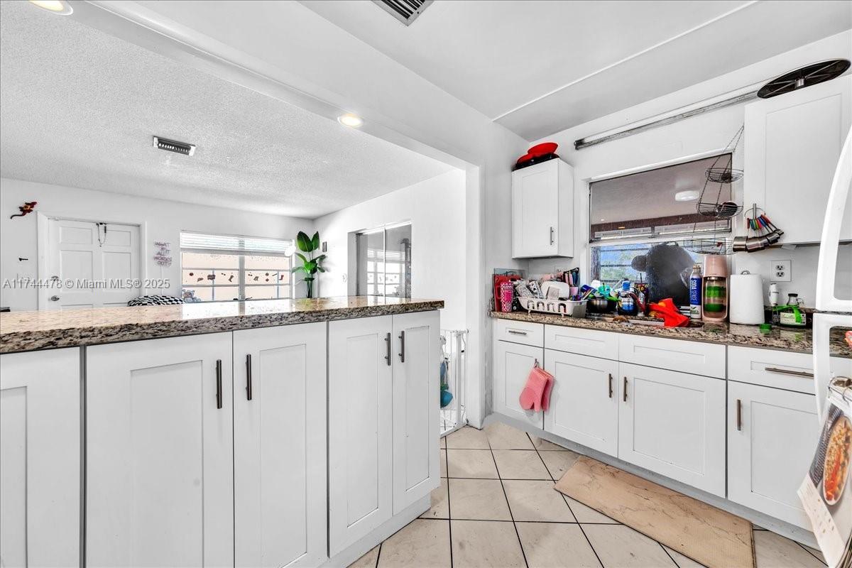 1330 SW 34th Ave