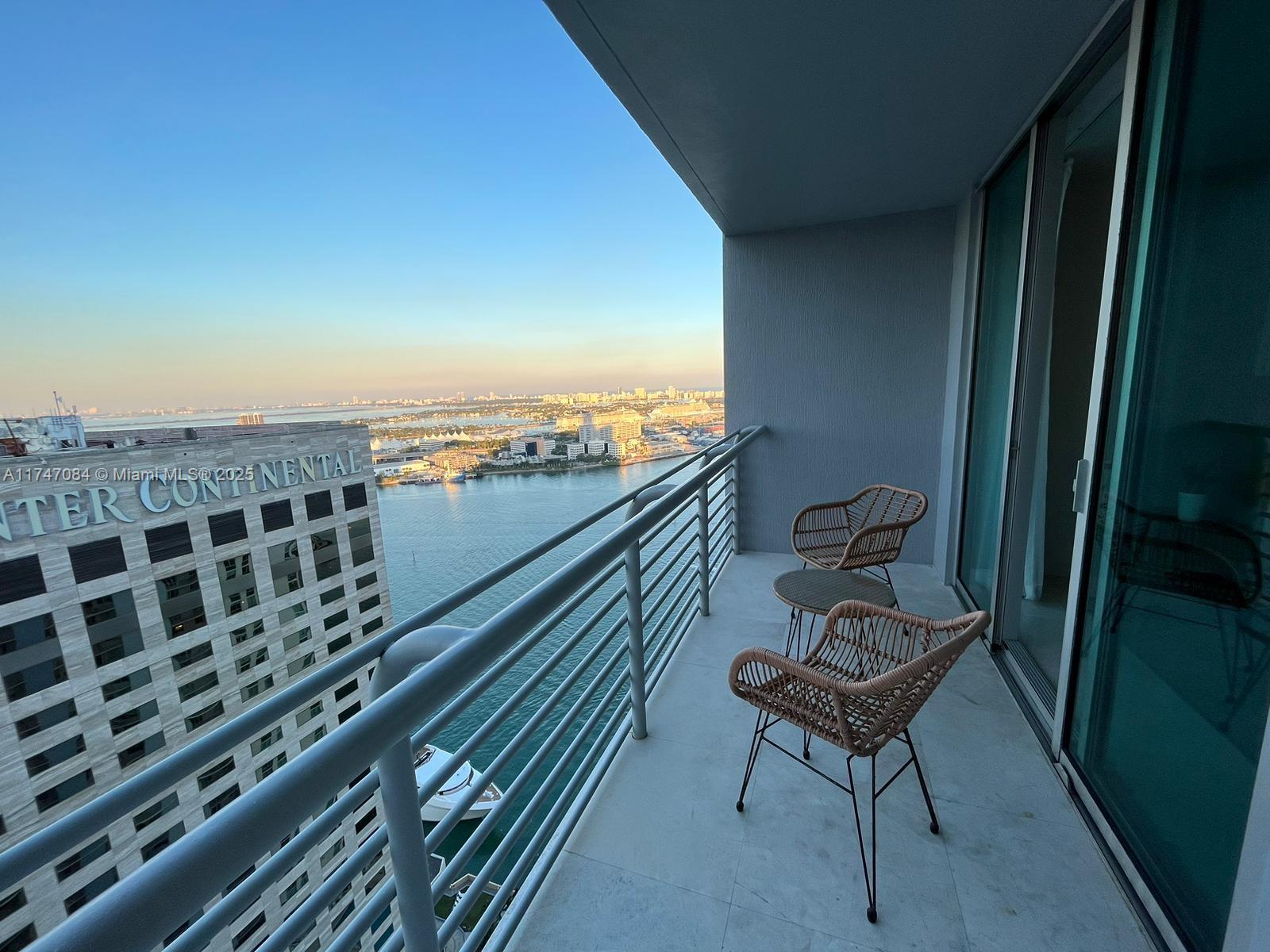 335 S Biscayne Blvd # 4000