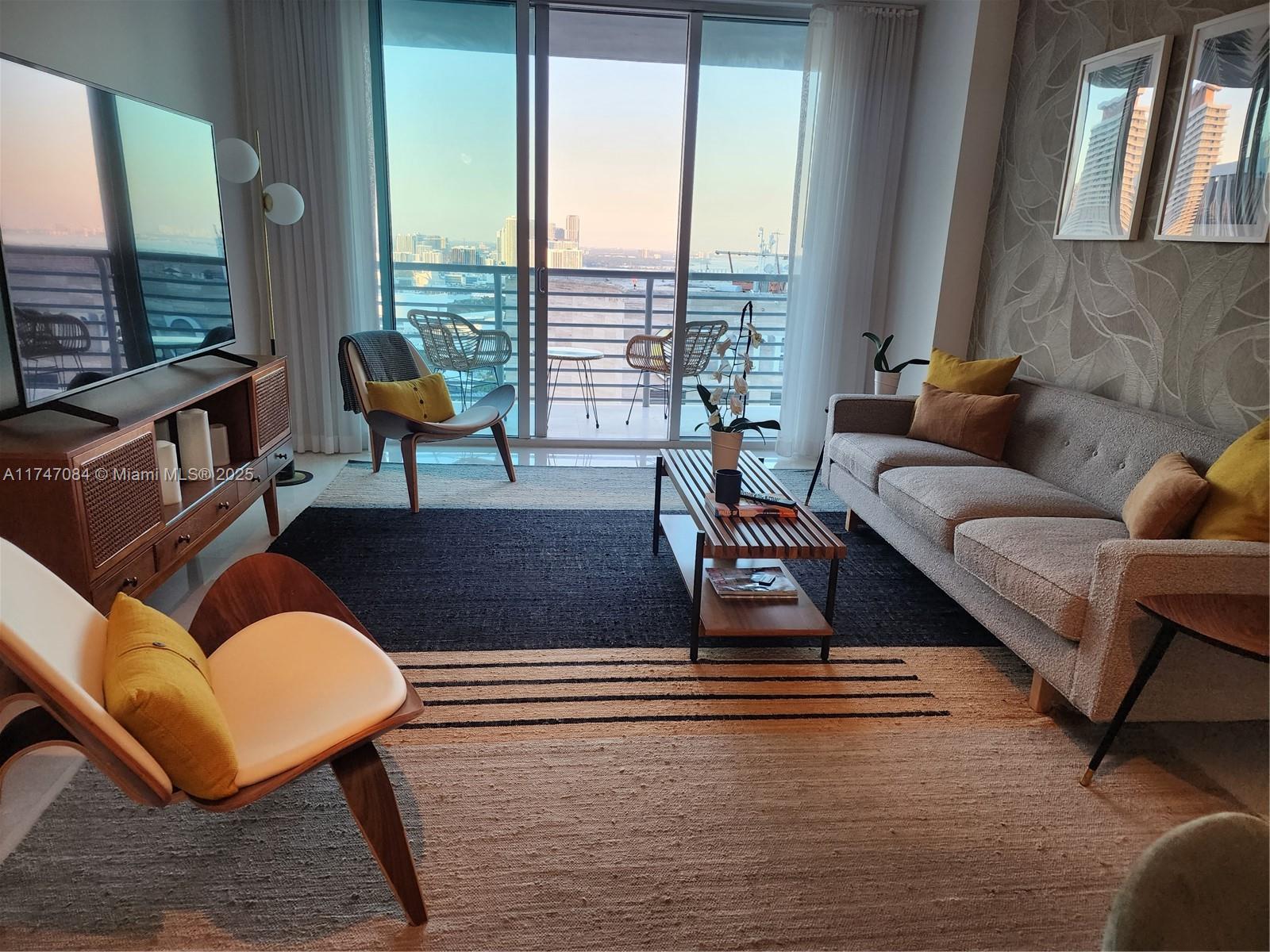 335 S Biscayne Blvd # 4000