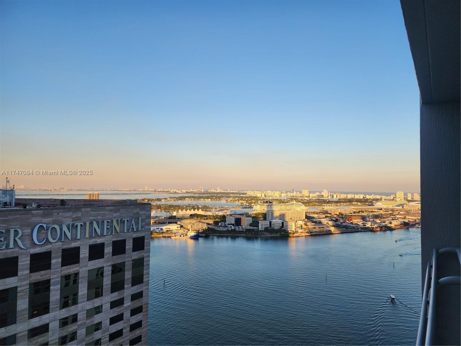 335 S Biscayne Blvd # 4000