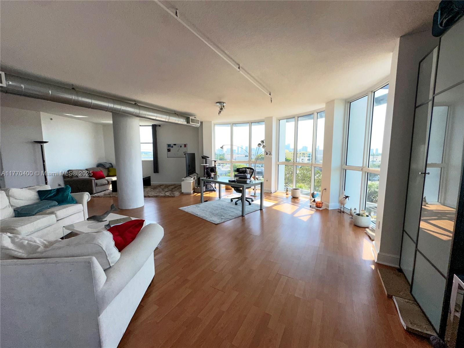 1 Glen Royal Pkwy # 401
