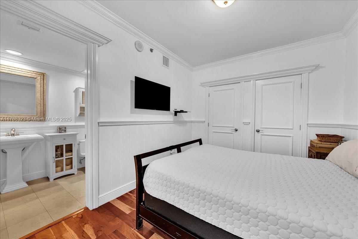 1830 S Ocean Dr Unit: LPH4910