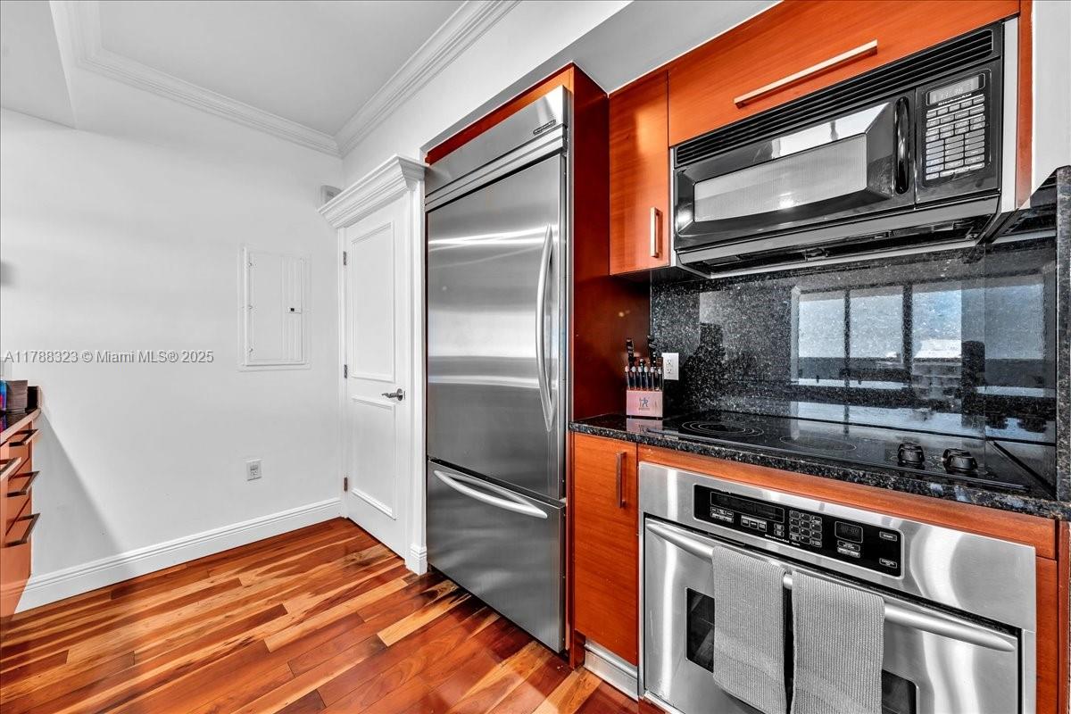 1830 S Ocean Dr Unit: LPH4910