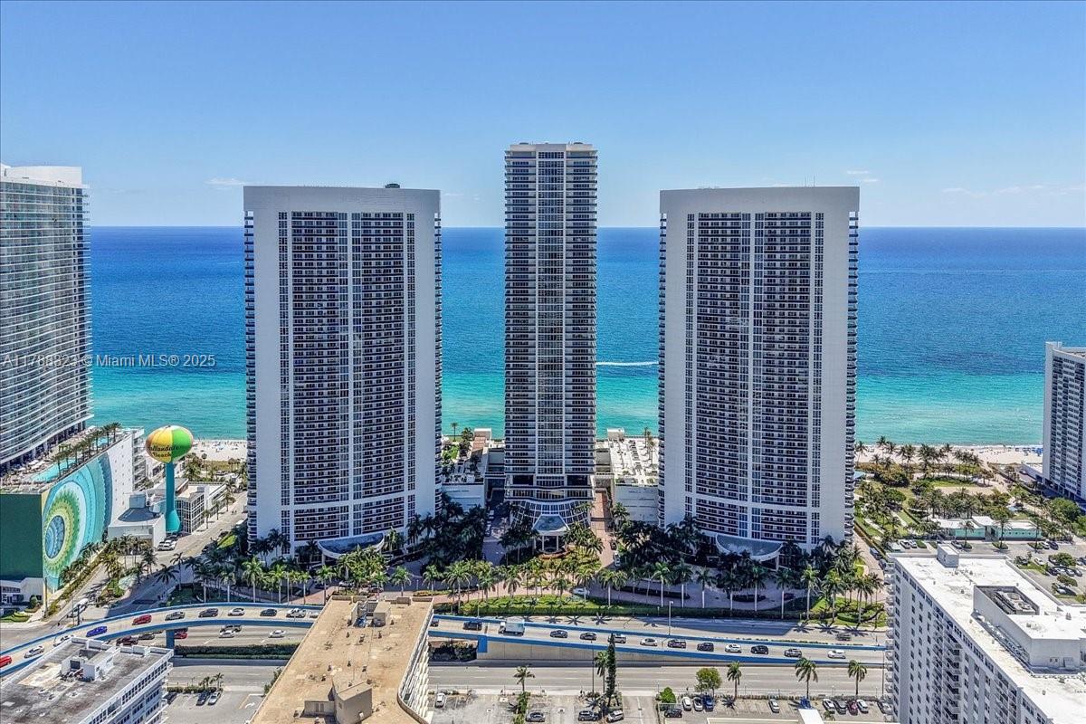 1830 S Ocean Dr Unit: LPH4910