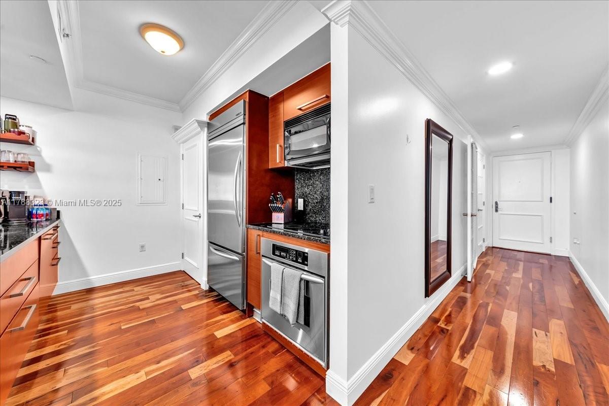 1830 S Ocean Dr Unit: LPH4910