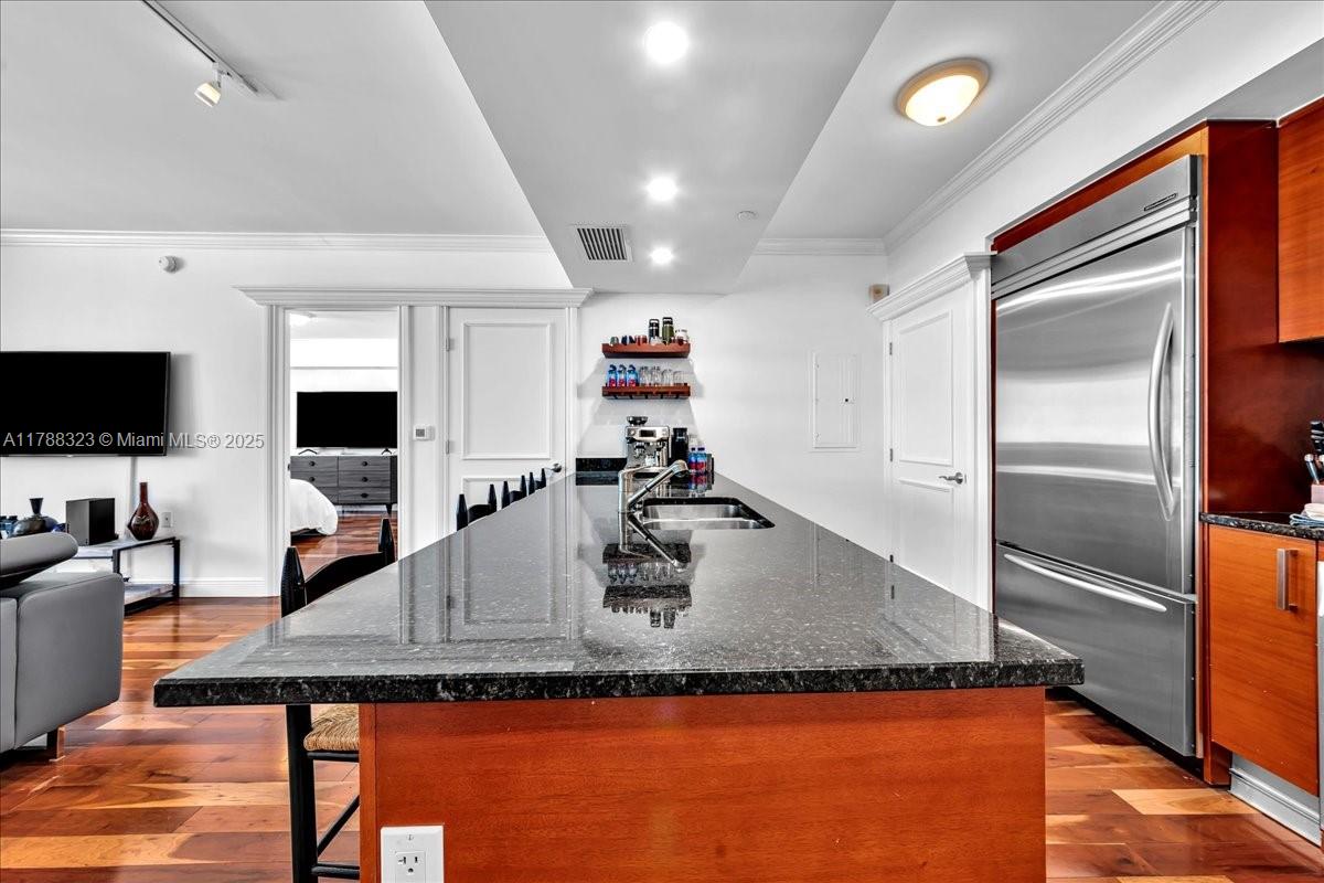 1830 S Ocean Dr Unit: LPH4910