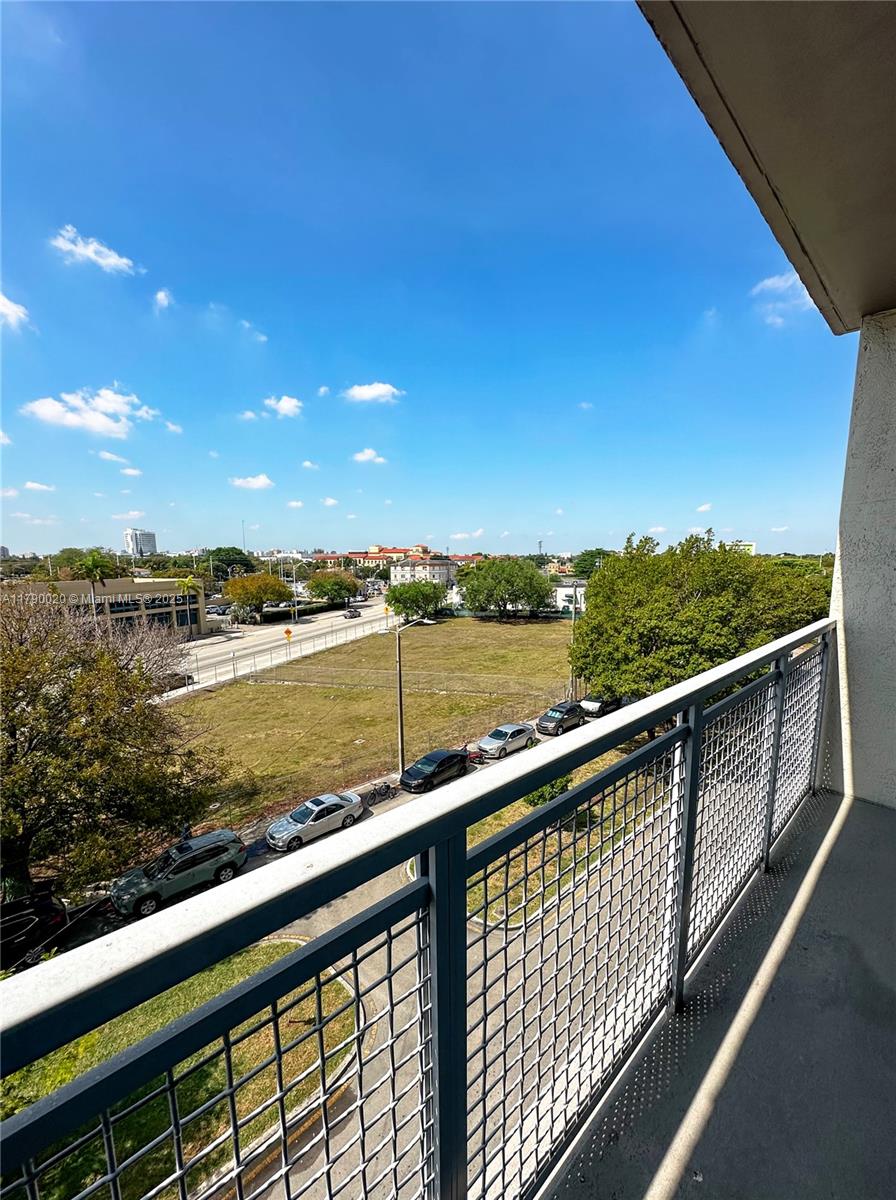 1 Glen Royal Pkwy # 401