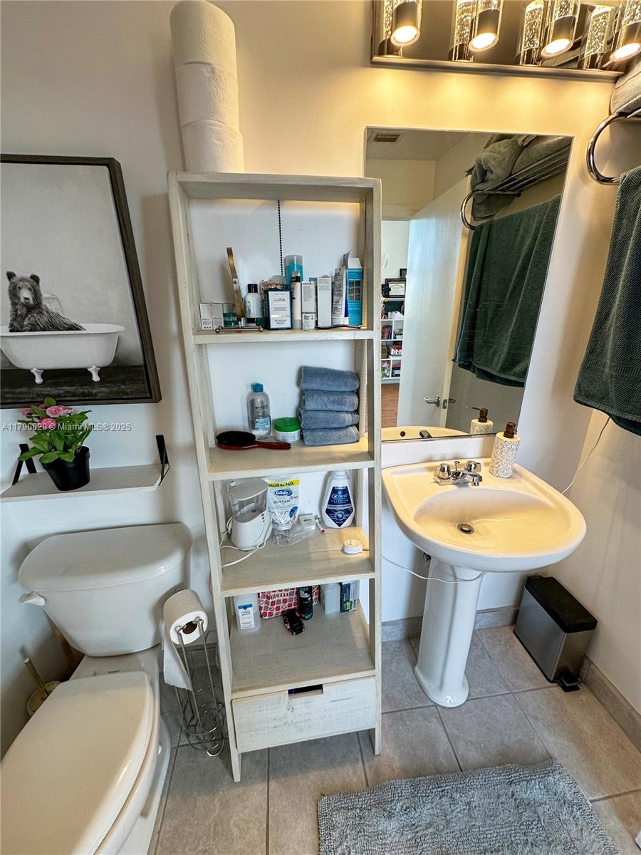 1 Glen Royal Pkwy # 401