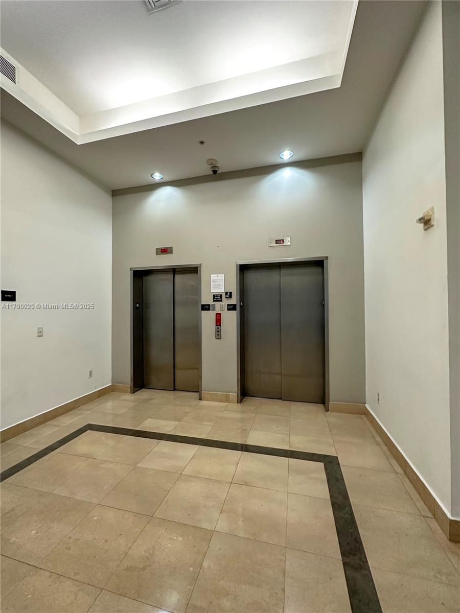 1 Glen Royal Pkwy # 401