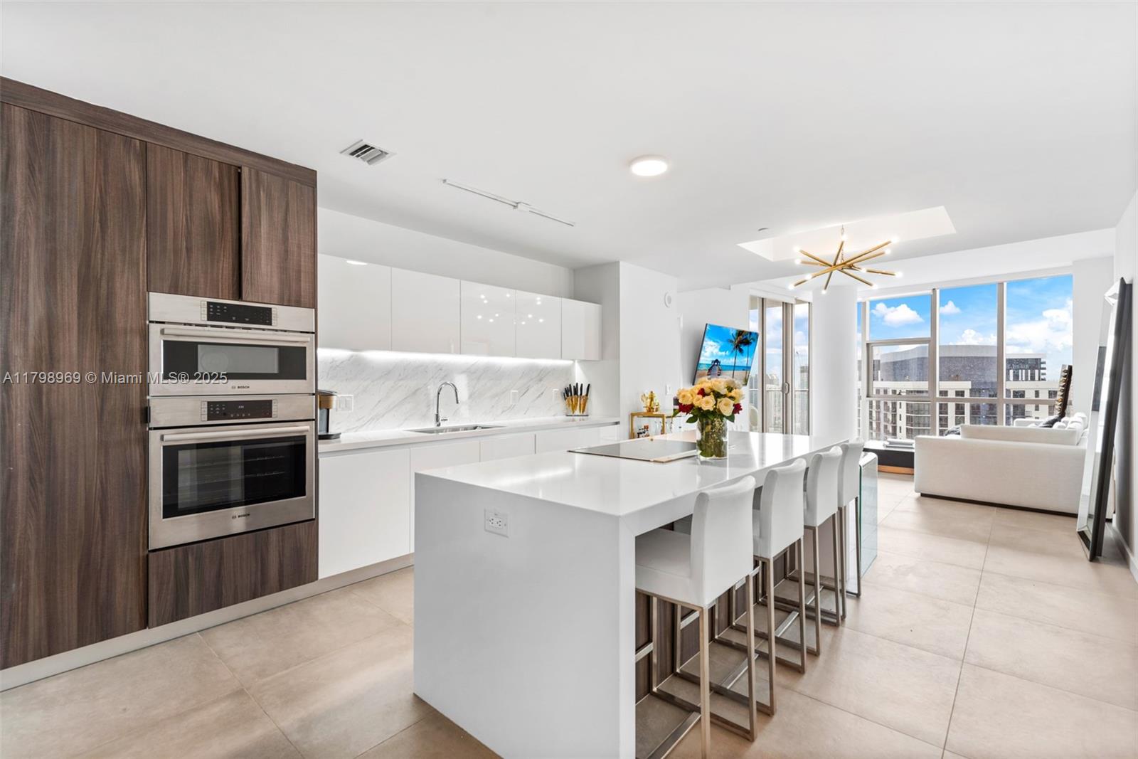 851 NE 1st Ave # 4011