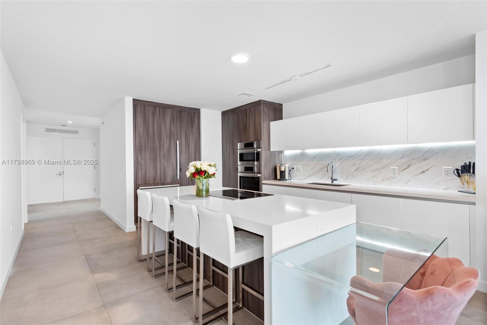 851 NE 1st Ave # 4011