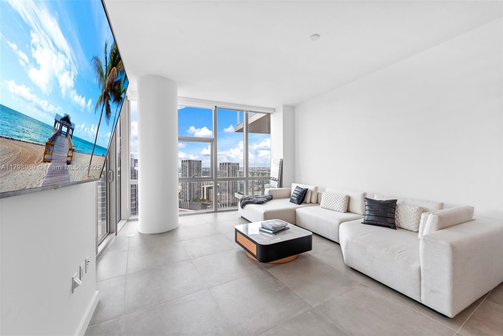 851 NE 1st Ave # 4011