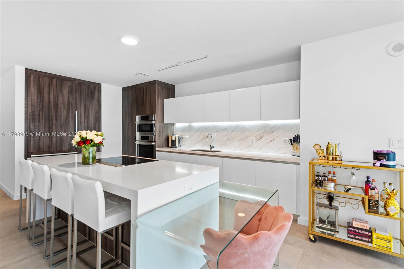 851 NE 1st Ave # 4011
