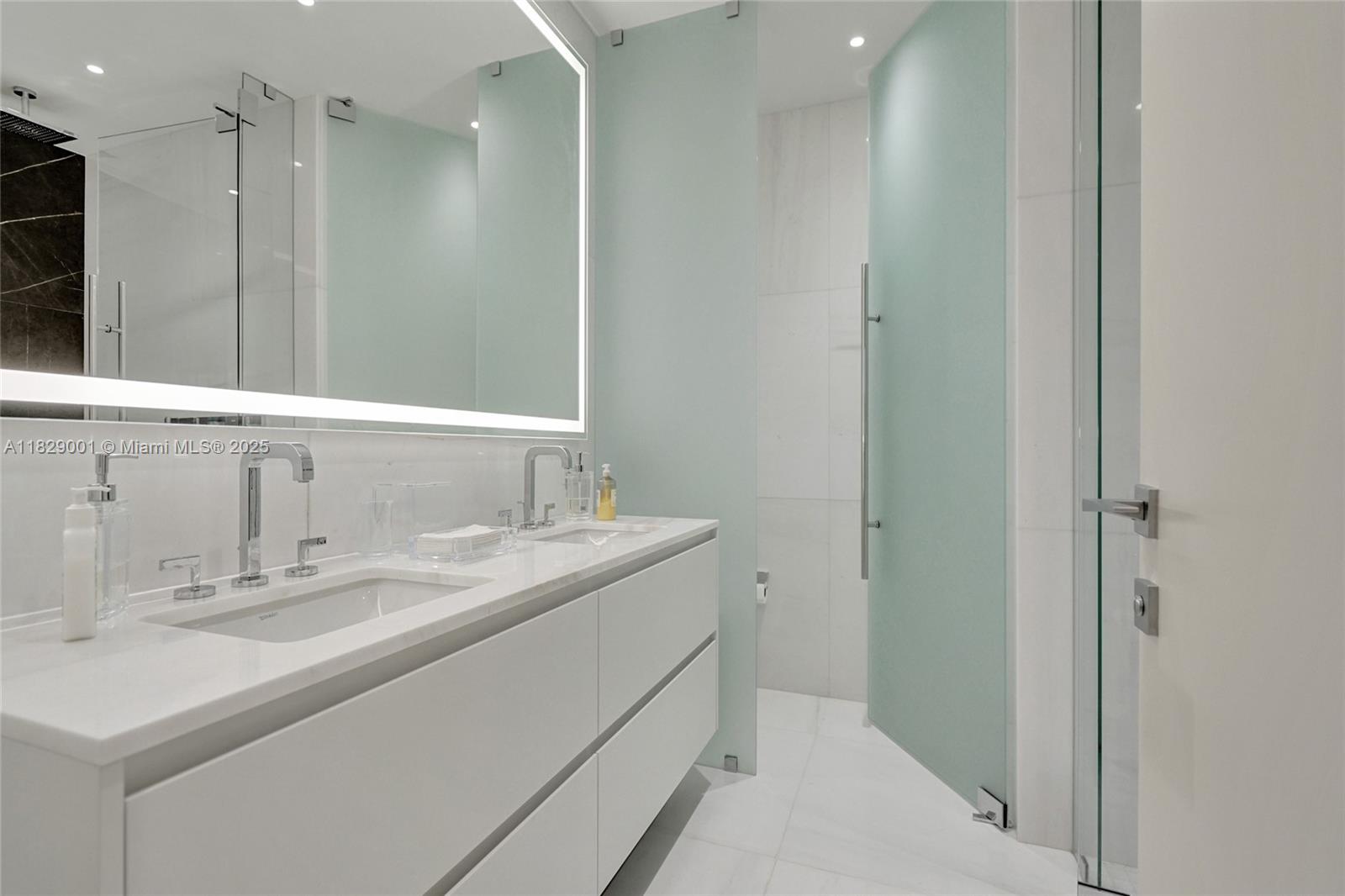 300 Biscayne Blvd Way # 2305W