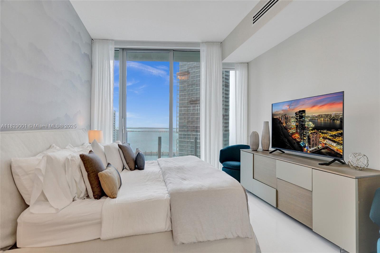 300 Biscayne Blvd Way # 2305W