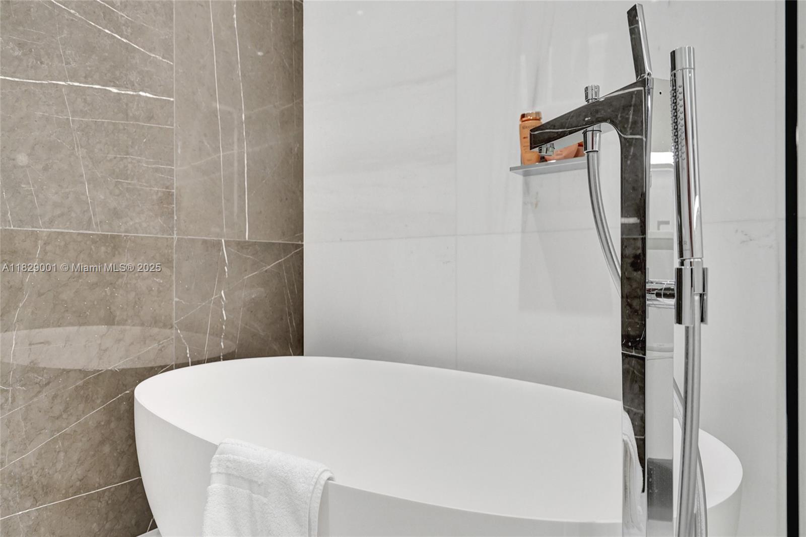 300 Biscayne Blvd Way # 2305W