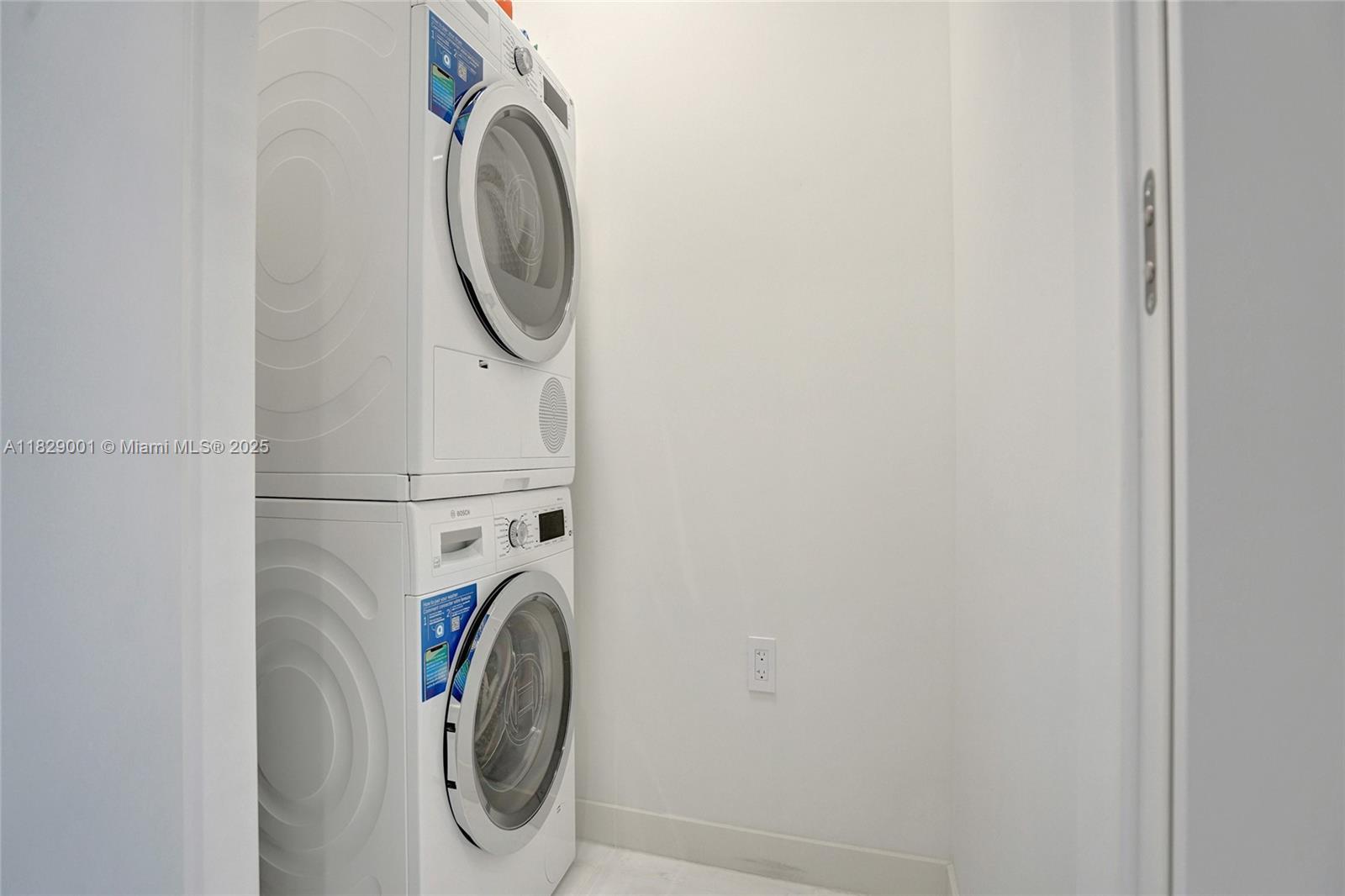 300 Biscayne Blvd Way # 2305W