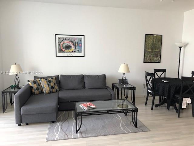 1060 Brickell Ave # 3315