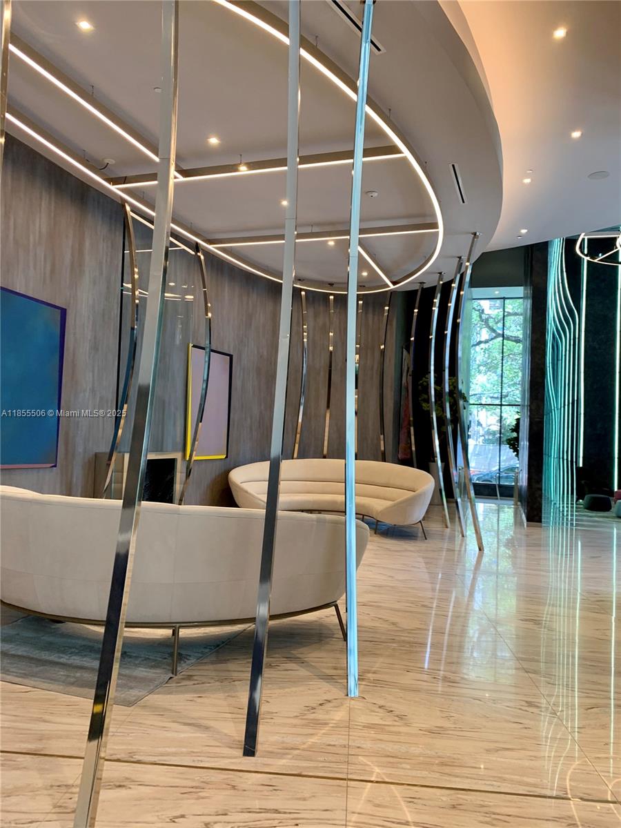 1000 Brickell Plz # 1805