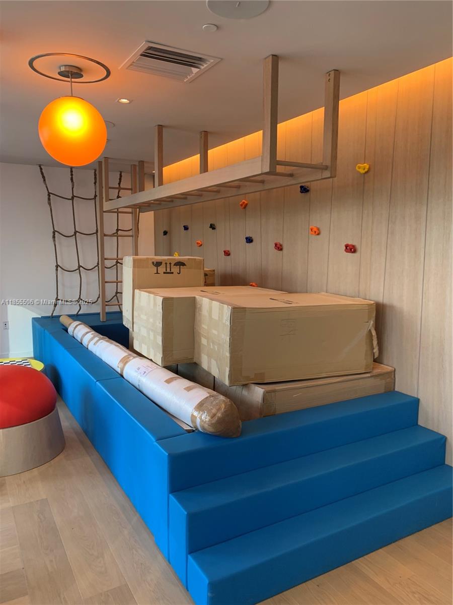 1000 Brickell Plz # 1805