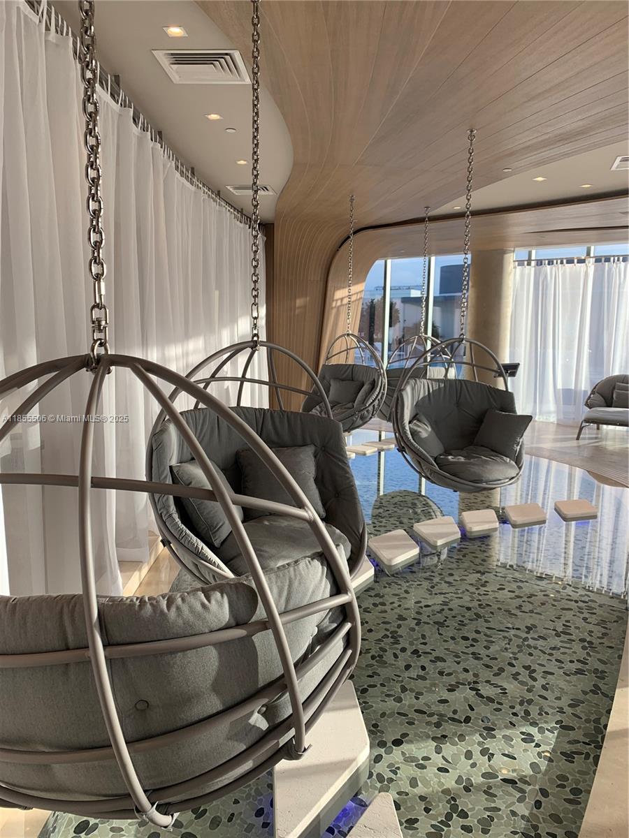 1000 Brickell Plz # 1805