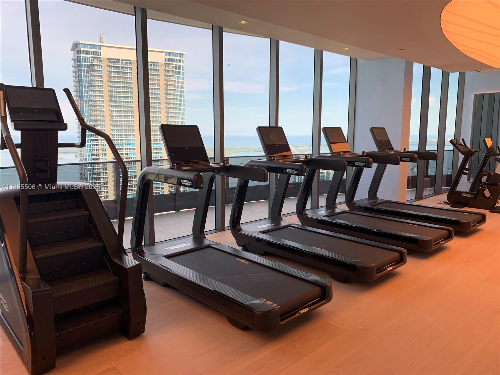 1000 Brickell Plz # 1805