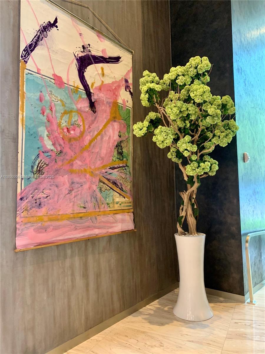 1000 Brickell Plz # 1805