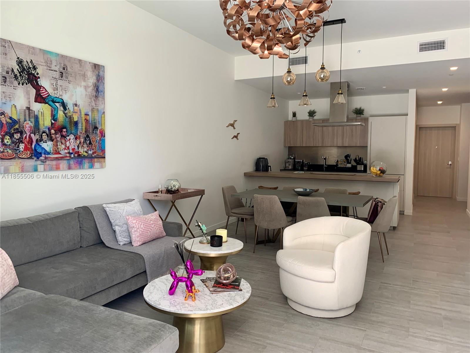 1000 Brickell Plz # 1805