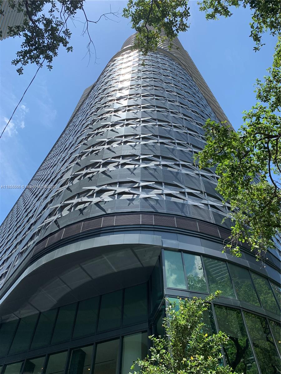 1000 Brickell Plz # 1805